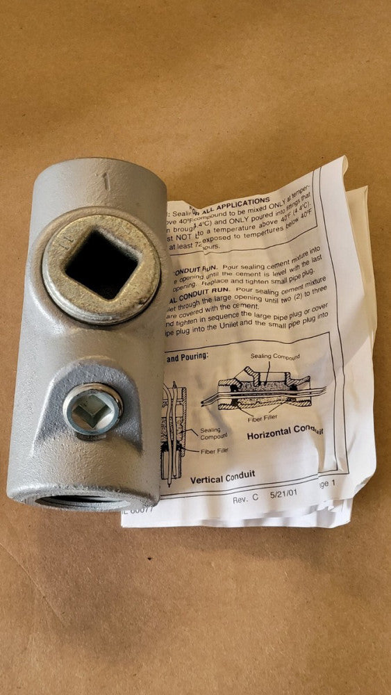 Lot Of 10 Appleton EGS EYSEF100 1" Malleable Iron Sealing Conduit Fitting