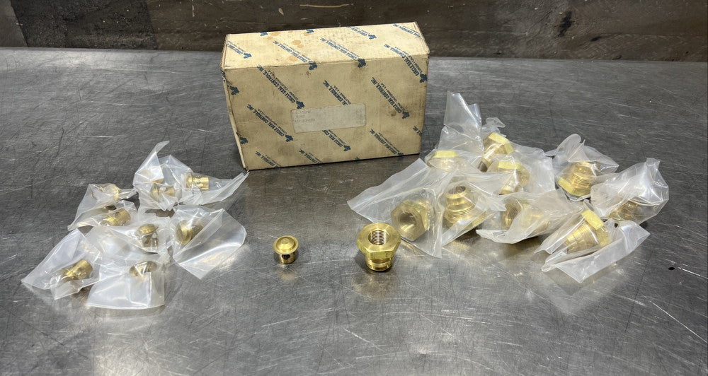 Circle Seal Controls A352B Fittings Nos Surplus. Box Of 10