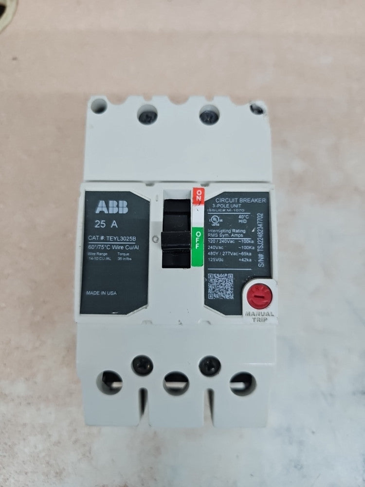 New Take Out GE TEYL3025B 25 Amp 3 Pole 480V Bolt on Circuit Breaker Chipped