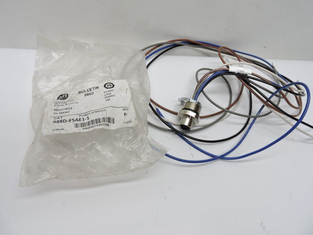Allen Bradley 888D-F5AE1-1 DC Micro Receptacle - NOB NEW!