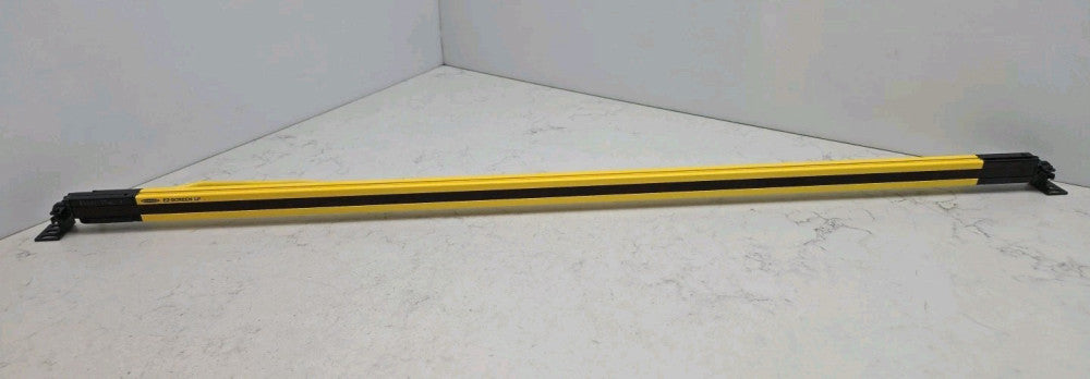 Banner Engineering SLPR25-970P8 EZ-Screen Low Profile Receiver 970mm Area 83581