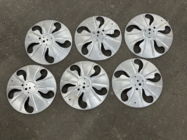 8" DECORATIVE ALUMINUM DISK LOT OF 6