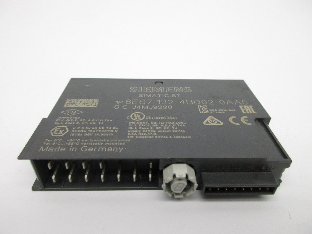SIEMENS 6ES7132-4BD02-0AA0 24VDC 0.5A UNMP