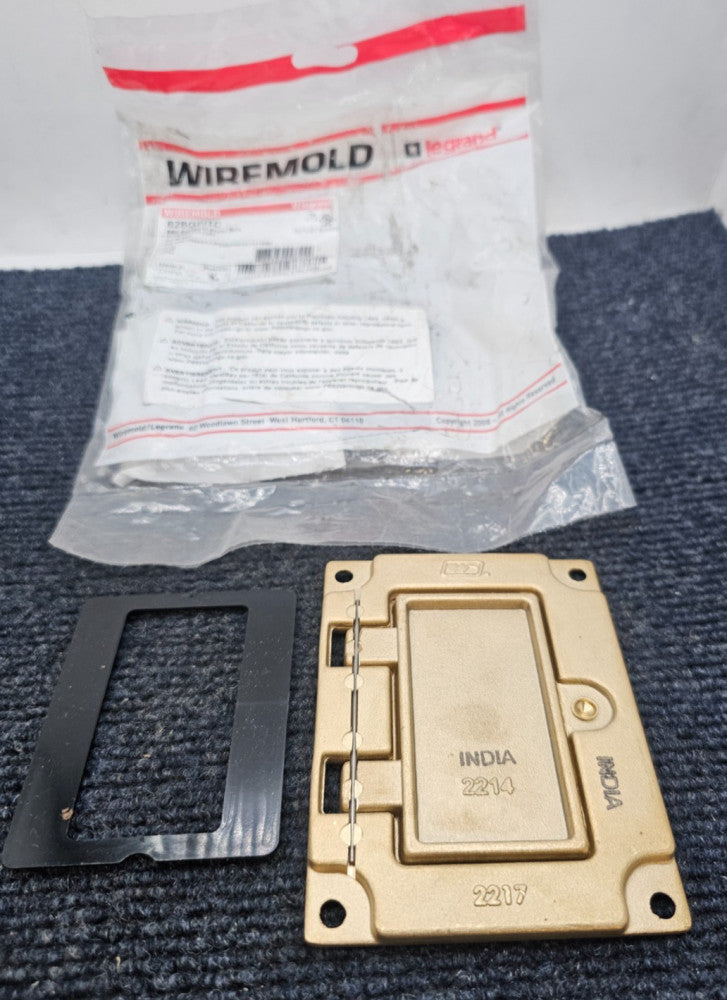 Legrand Wiremold 828GFITC: 880 Series Floor Box GFCI Receptacle Cover