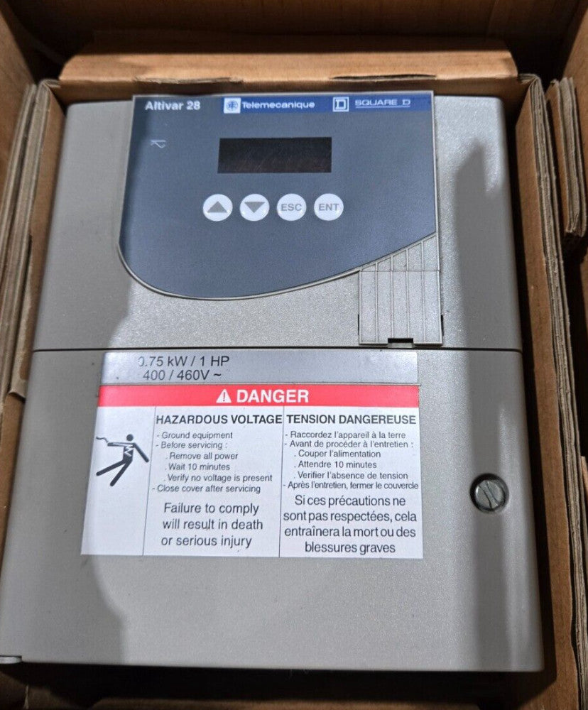 Square D TELEMECANIQUE Altivar 28 drive, 0.75kw/1hp,  400/460v, ATV28HU18N4U NEW