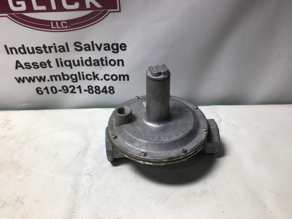 Maxitrol 325 7 L Series Gas  Line Pressure Regulator 1-1/4 Inch