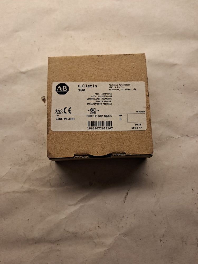100-MCA00 Allen Bradley Mechanical Interlock New