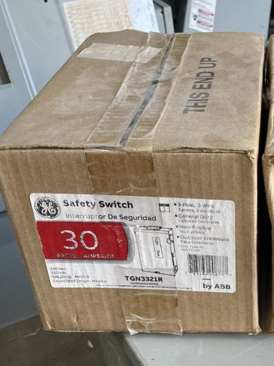 1  NOS GE TGN3321R 30 amp 240 volt NON Fused 3R Outdoor Disconnect