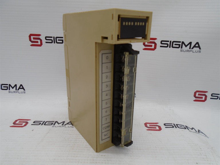 OMRON C200H-ID211 PLC MODULE - New In Box