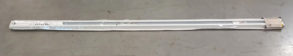 Hampton Bay 555-219 Track Lighting 4' Track White Hardware and Instructions Incl