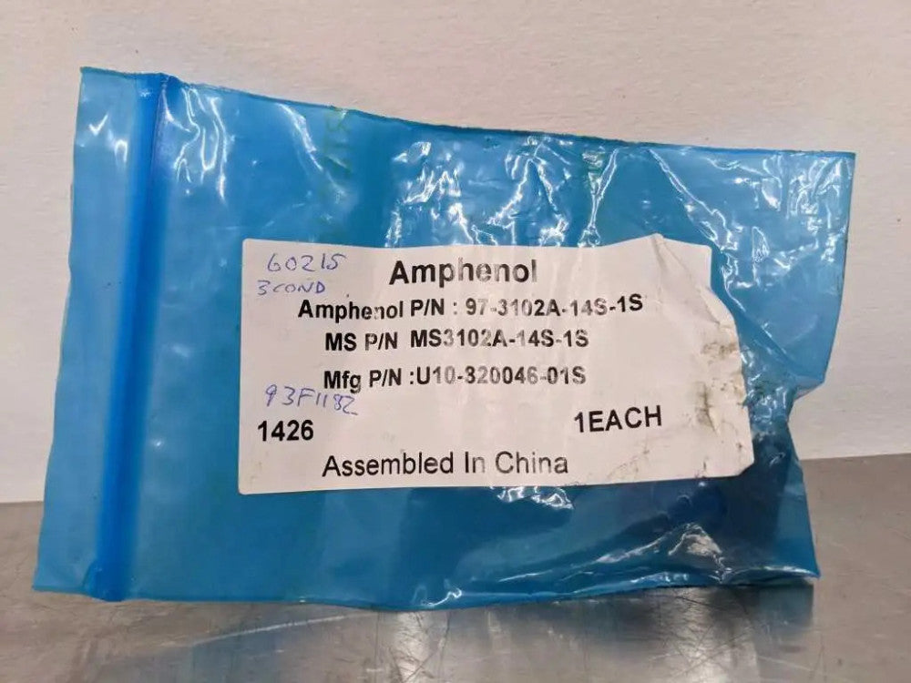 Amphenol 97-3102A-14S-1S 3 Pin Connector Plug Female U10-820046-01S