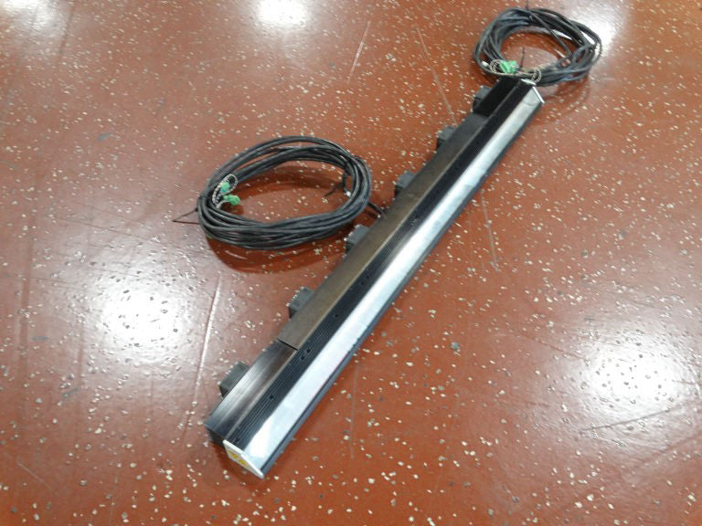 CHROMASENS CP000200-1020B-04-10.0B1F Light Fixture - Used
