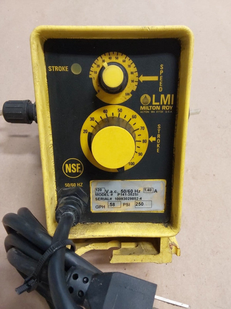 LMI LIQUID METRONICS P141-352SI / P141352SI SERIES P METERING PUMP