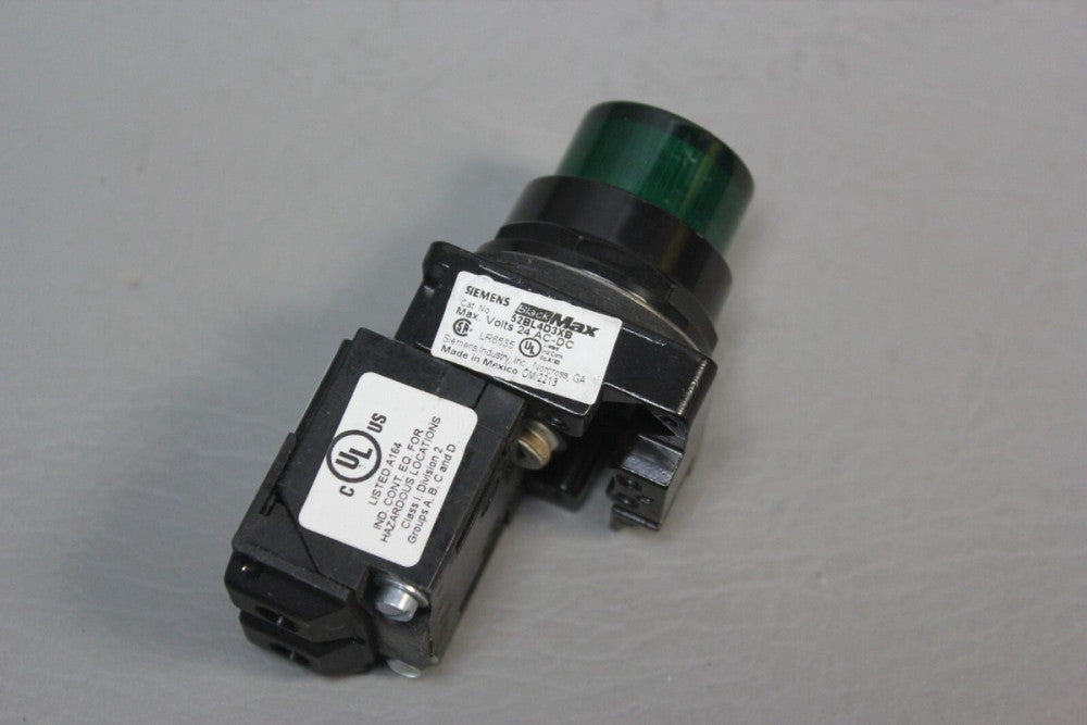 NEW SIEMENS PILOT LIGHT GREEN 52BL4D3XB BLACK MAX LED 30MM