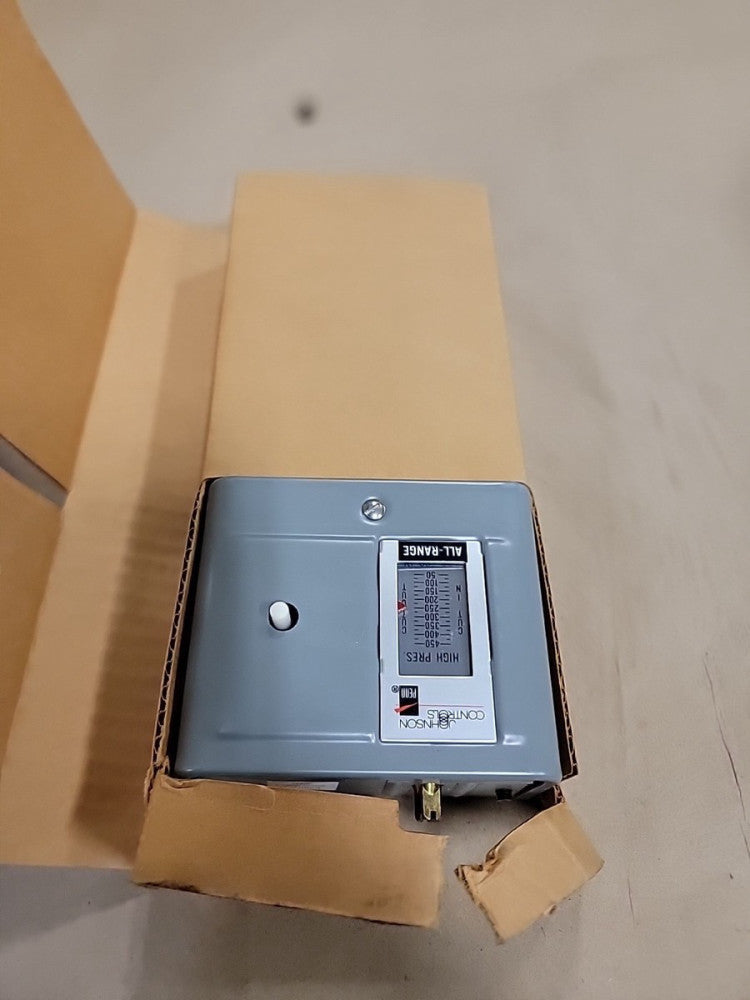 244632 New-No Box; Johnson Control P70KA-1 Pressure Controller 4 wire 2 circuit