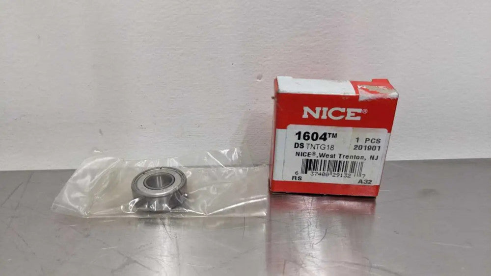 Nice 1604 Radial Ball Bearing 0.375" ID 0.8750" OD 0.3438" Wide DS TNTG18
