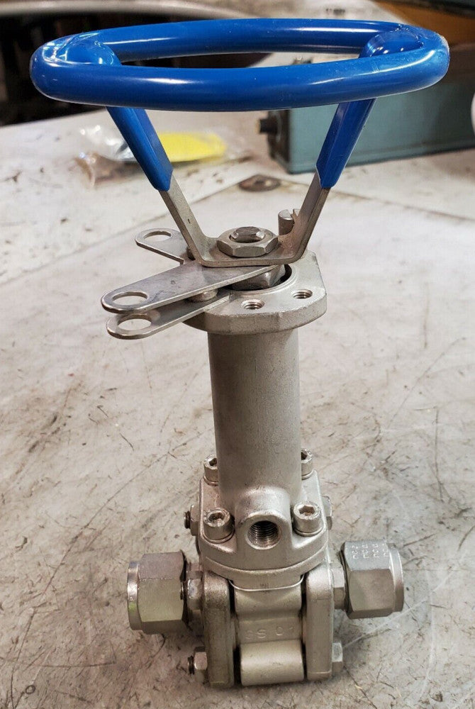 NEW SVF 1/2"-1000 TUBE FITTING STAINLESS STEEL BALL VALVE LONG STEM L8 6666 TTBL