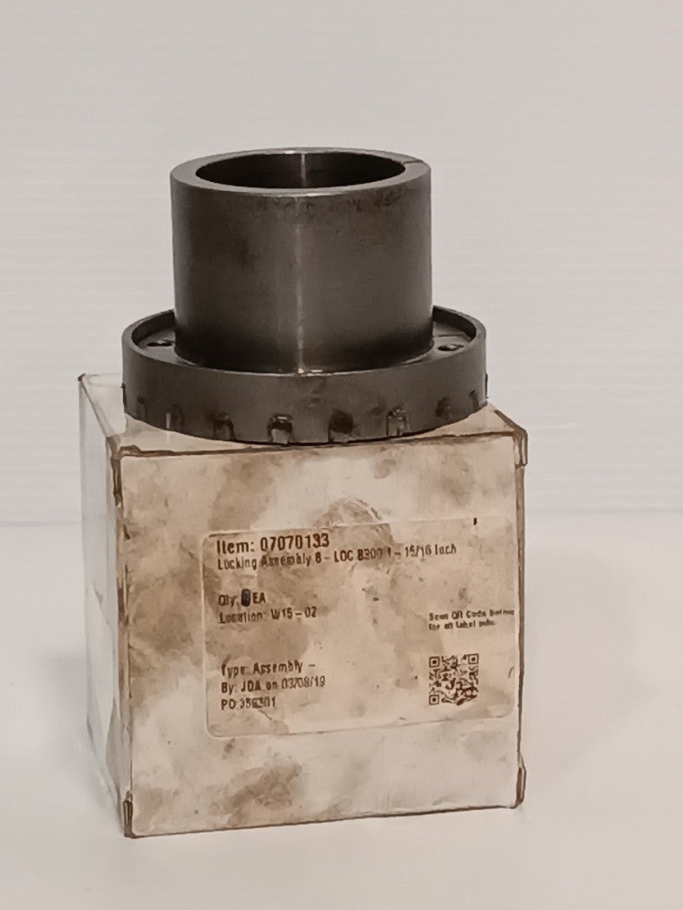 Fenner T82115 B-Loc B800 Series Keyless Locking Bushing Assembly 1-15/16"