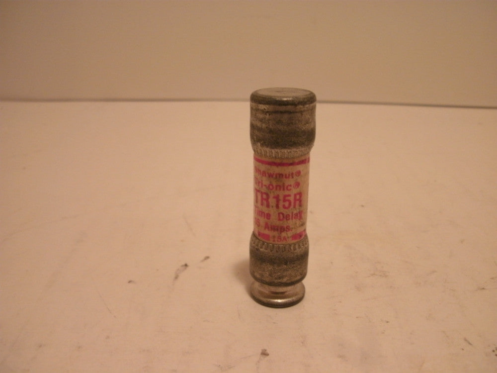 SHAWMUT TRI-ONIC TR15R FUSE 15 AMP TIME DELAY CLASS RK5 CURRENT LIMITING IR200KA