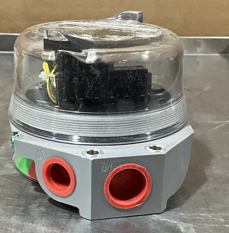 STONEL QUARTZ HAZARDOUS LOCATION MECHANICAL SWITCH QG2VC02SRA Nos Surplus #2