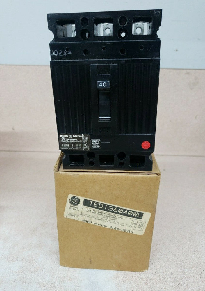 NEW TAKE OUT   TED136040WL GE 40A 600V Circuit Breaker 2 set of lugs
