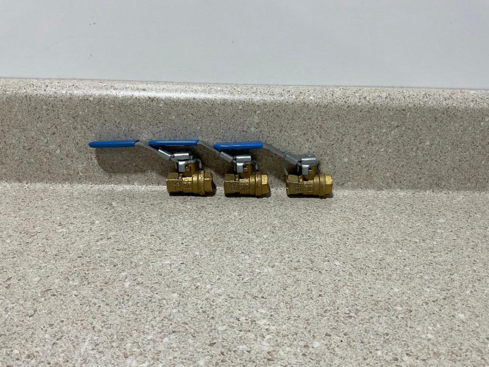 Rubinc S9541 Ball Valve 3/8 600 Cup PN 40 MS58 NEW (Lot of 4)