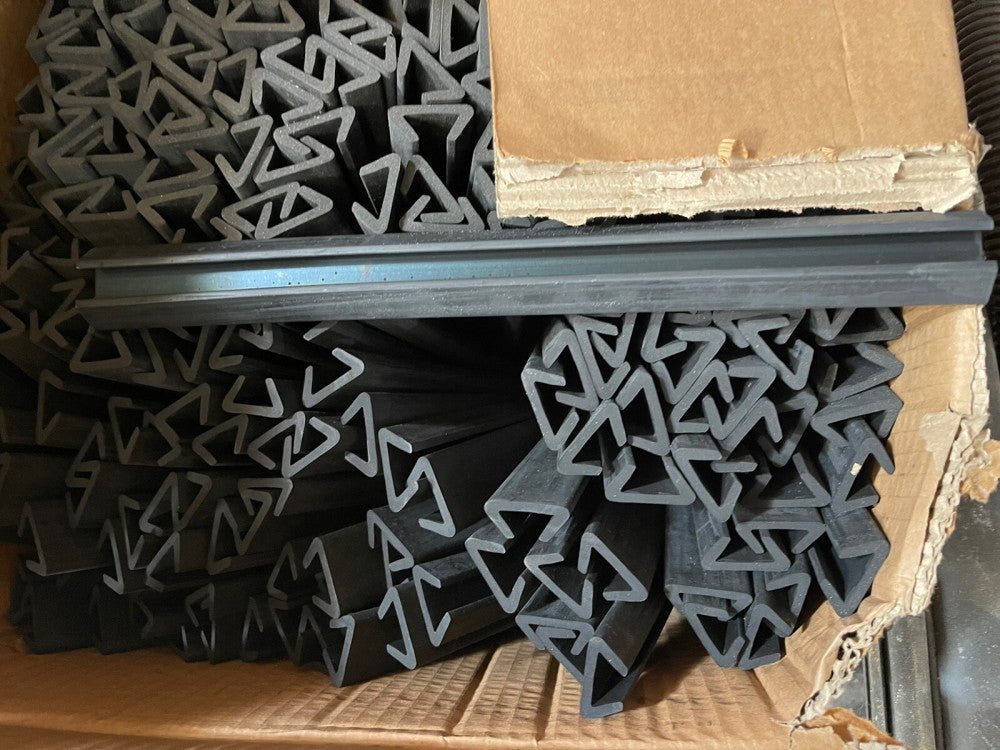 (1) SUR-SEAL ECN-12" EPDM RUBBER EXTRUSION PER D SEAL, 549793, ISOLATOR COIL