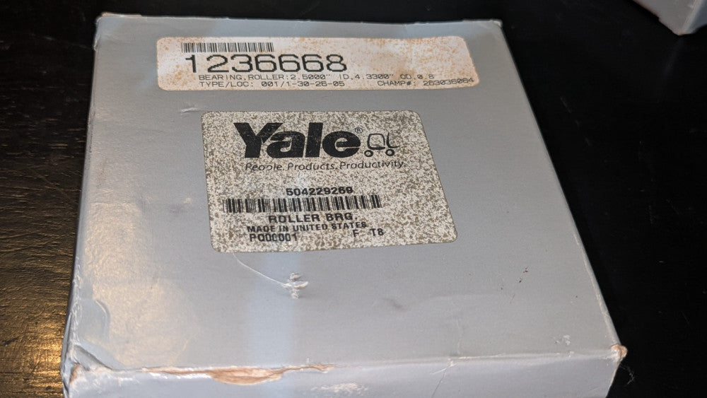 (1) Yale Forklift Roller Bearing 504229269 NIB