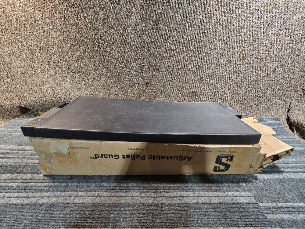 (QTY 4) Safe Strap 0774-003 Adjustable 12" H Black Plastic Pallet Guard
