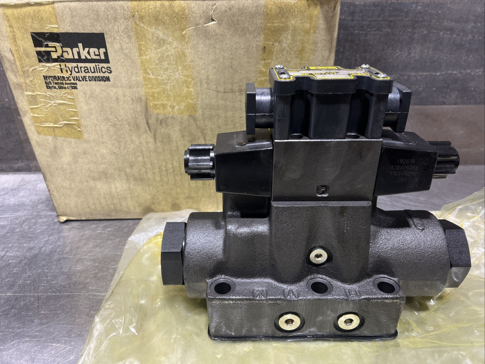 Nos Surplus PARKER D1VHW4CNYCF4 75 HYDRAULIC VALVE WITH D61VW1C4NYCF4 75