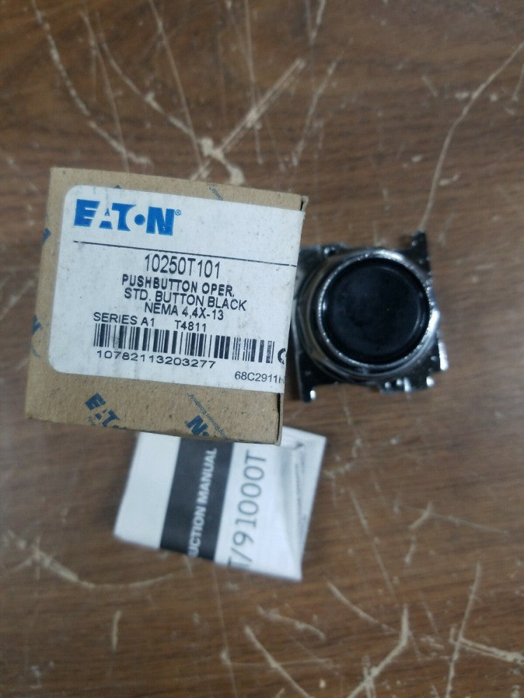 CUTLER HAMMER 10250T101 BLACK PUSHBUTTON NEW