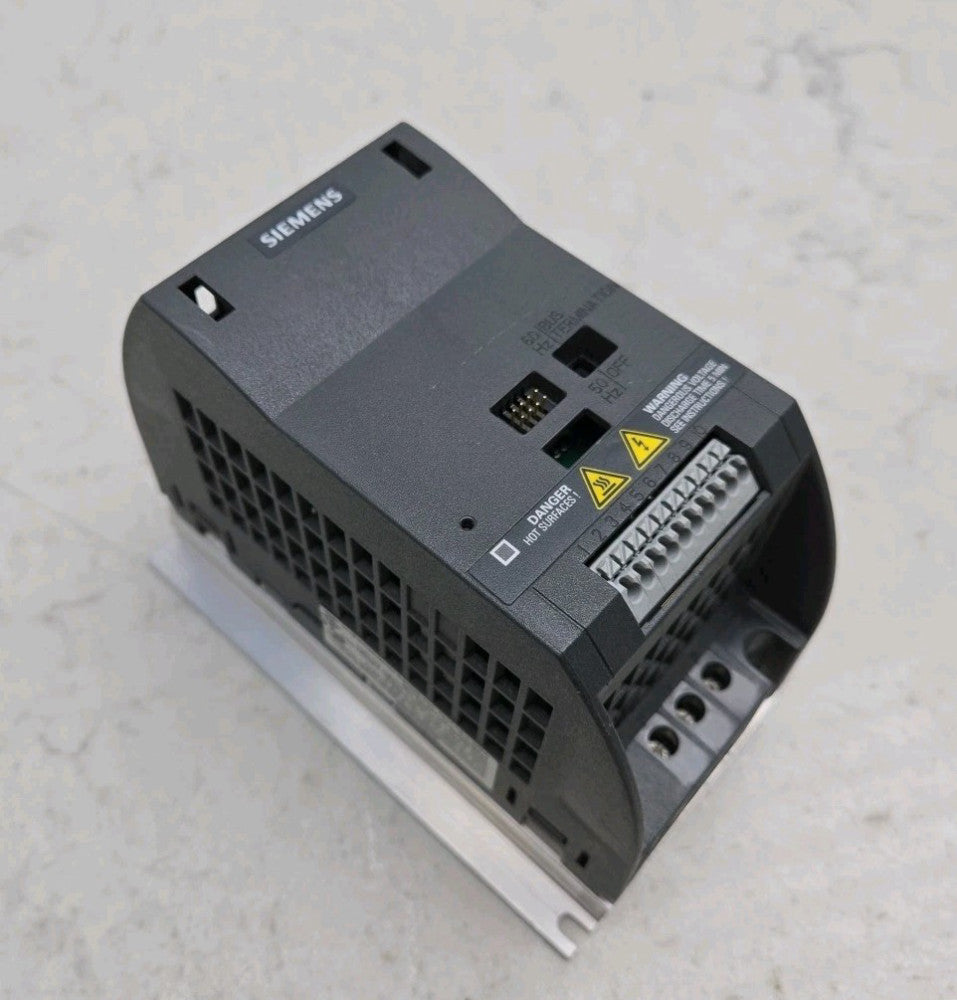 Siemens 6SL3211-0AB13-7LA1 Sinamics G110 CPM110 Ac Drive 1AC200-240V +10/-10%