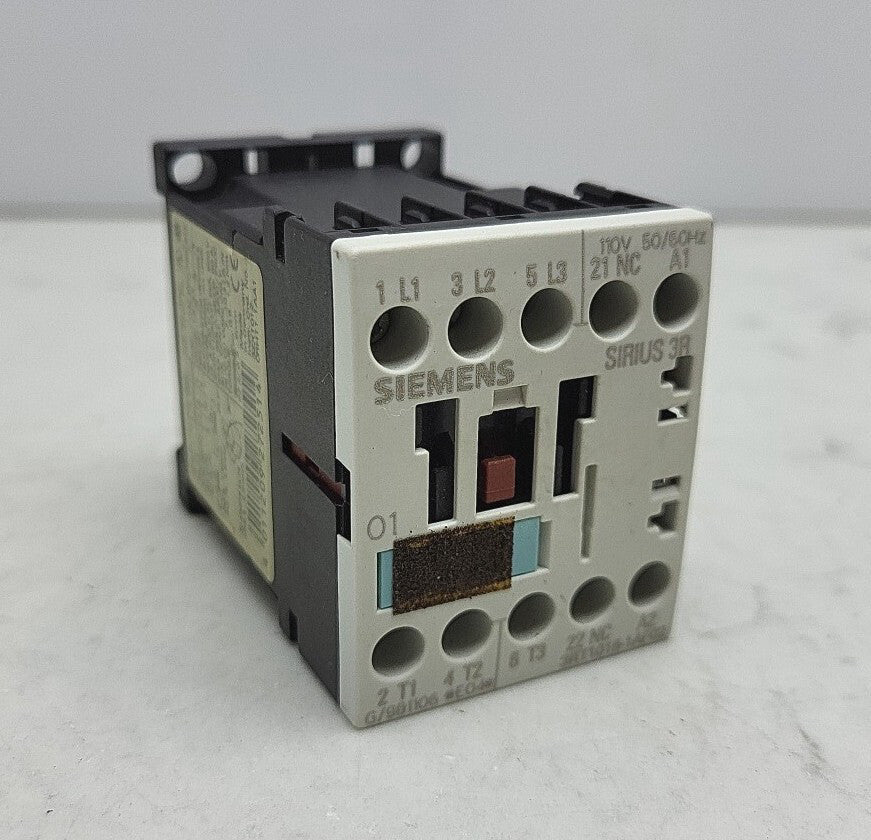 Siemens 3RT1015-1AF02 Power Contactor 600 Vac 16 Amp 5 Hp 110V Coil Max 