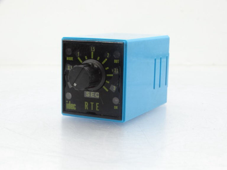 IDEC RTE-P11-120VAC Timer - Used