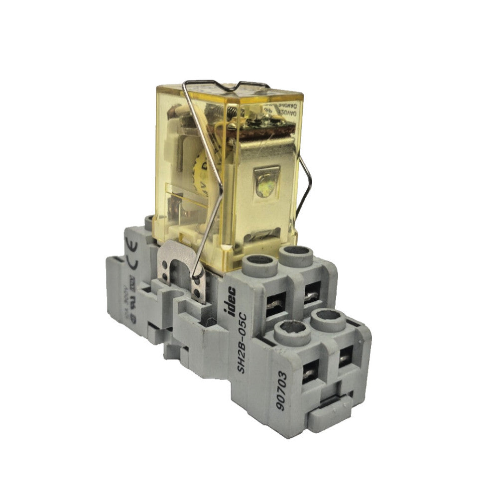 IDEC RELAY W/SOCKET RH2B-ULDC24V SH2B-05C SOCTETABLE DPDT (2 FORM C)