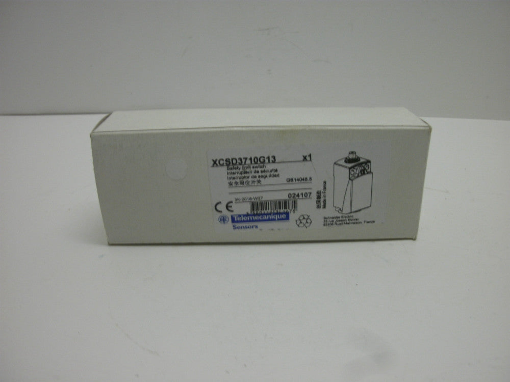 TELEMECANIQUE XCSD3710G13 SAFETY LIMIT SWITCH PLUNGER HEAD NEW IN BOX