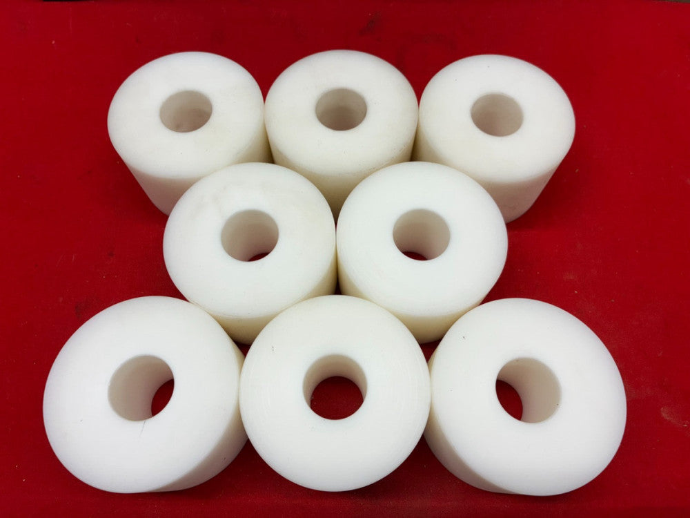 UNBRANDED WHITE PLASTIC BUSHINGS OD: 3" ID: 1" WIDTH: 2" (LOT OF 7)
