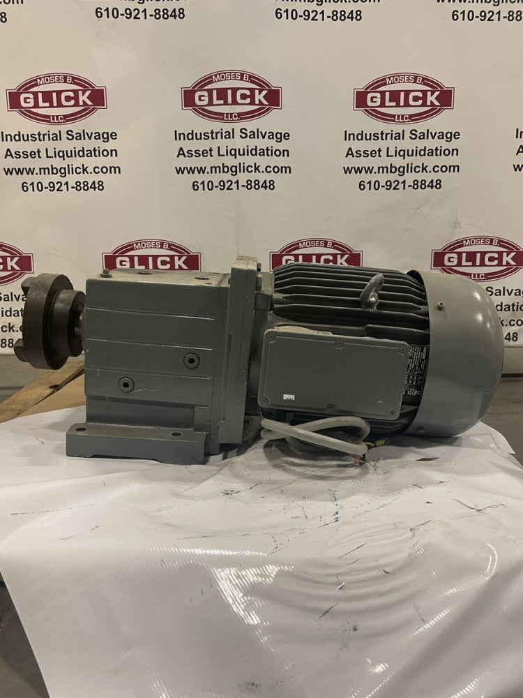 Lenze GST09-2M VBR 160C22 Gear Drive/Speed Reducer 15.156:1 96.3RPM 11KW