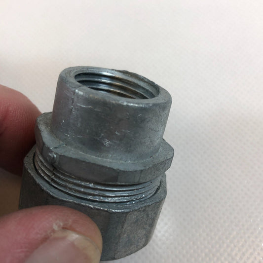 1/2" Liquidtite Straight Connector with FEMALE Threads  (LOT OF 13 pcs)