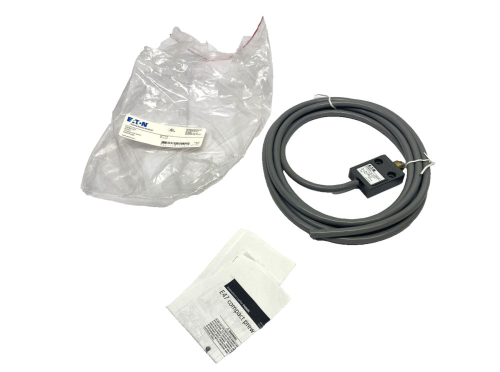 Eaton E47BCC07 Compact Limit Switch, Roller Plunger