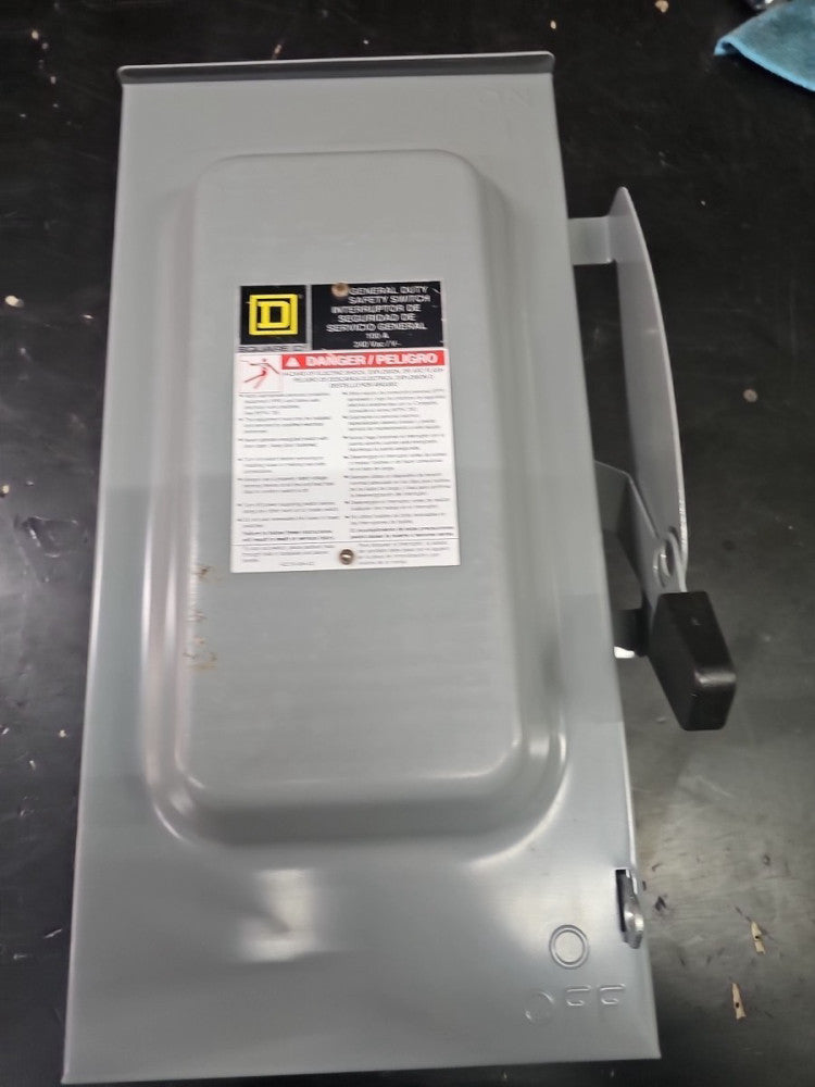 SQUARE D DISCONNECT TYPE 3R D323NRB 100AMP 240VOLT 3POLE FUSIBLE NNB