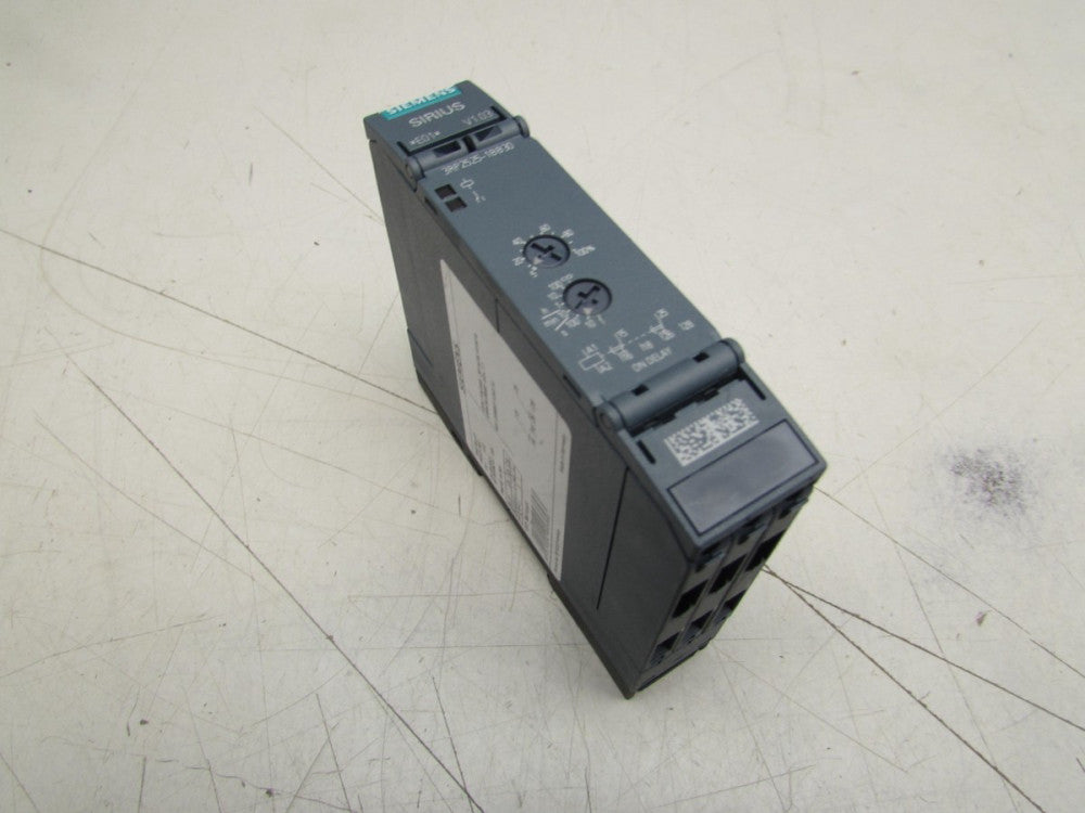 SIEMENS SIRIUS TIME RELAY 3RP2525-1BB30 24V AC/DC RANGE-0.85-1.1 XLNT USED !!
