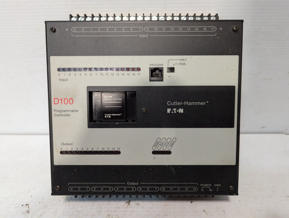 Cutler-Hammer D100CRA28W 28 I/O PLC Module Programmable Controller
