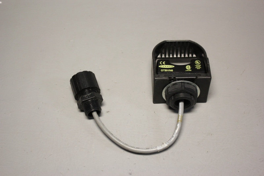 BANNER OPTICAL TOUCH BUTTON  OTBVN6