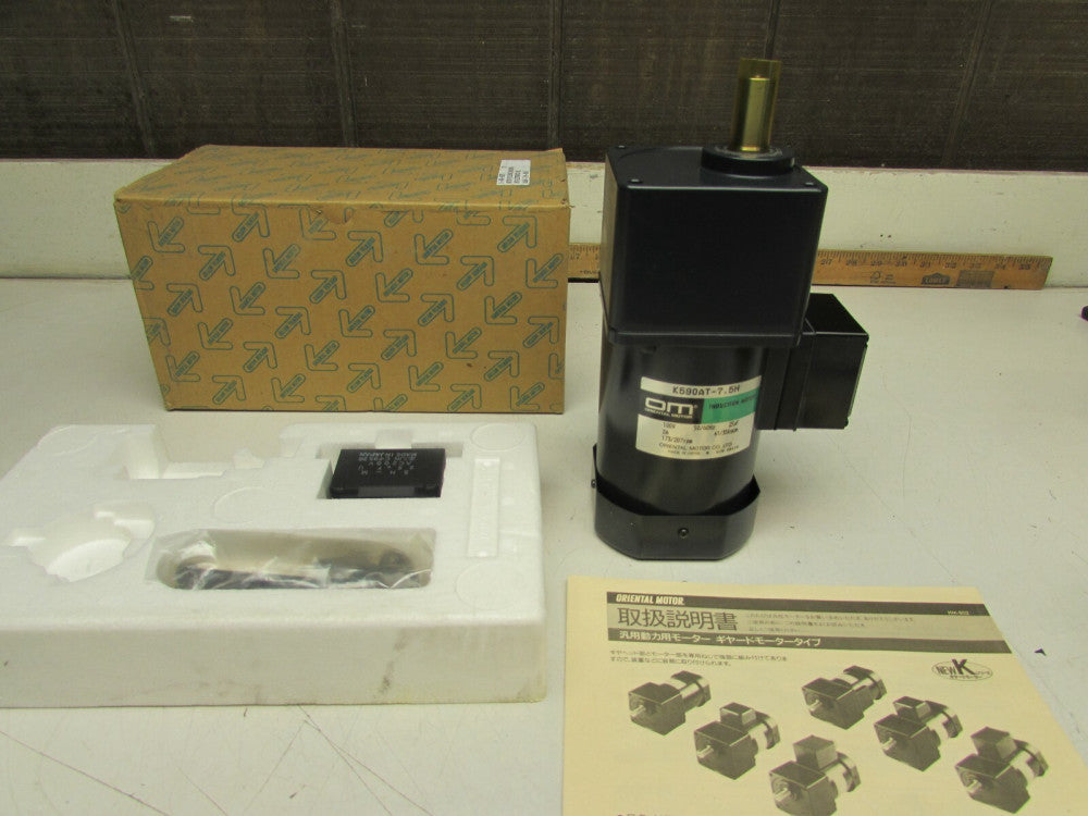 ORIENTAL MOTOR K590AT-7.5H , MOTOR W/ GEARBOX , 100V , 207rpm, NEW , MAKE OFFER!