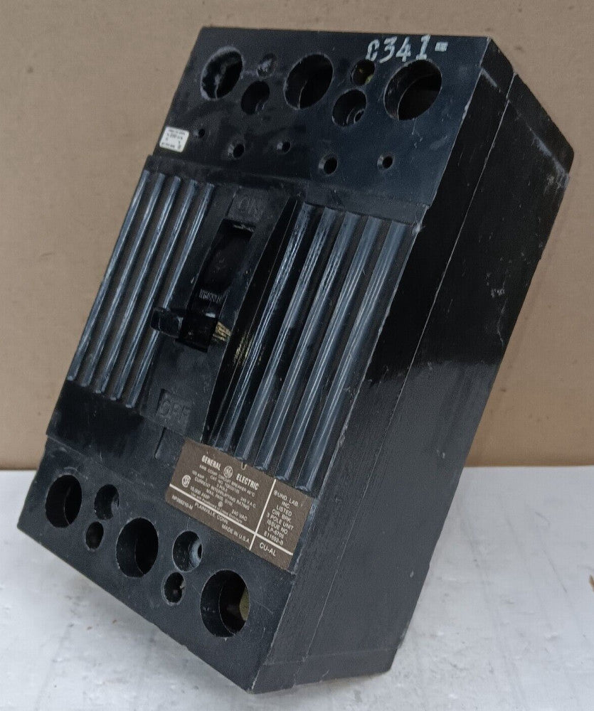GE 125 AMP CIRCUIT BREAKER 3 POLE 240 VAC TQD32125