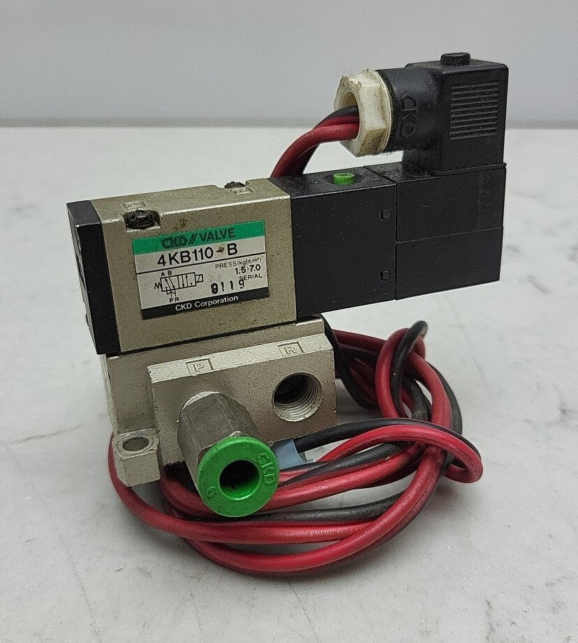 CKD 4KB110-B Air Solenoid Valve Press 1.5-7.0 *USED See Pictures