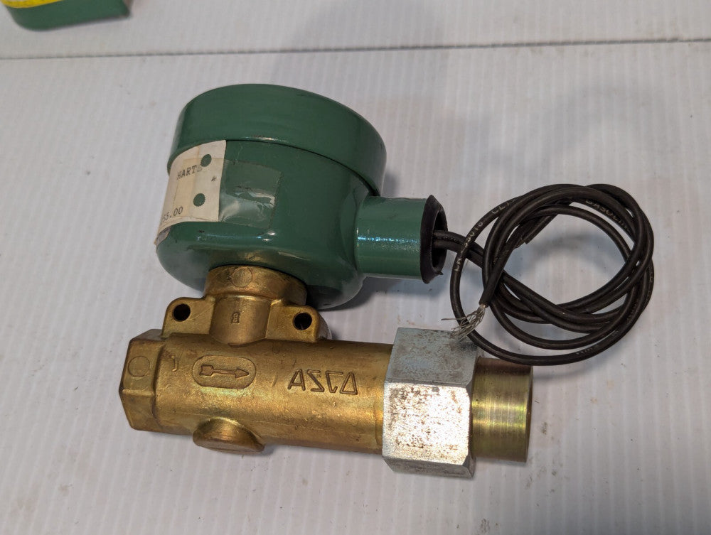 ASCO 8266D86V solenoid valve, 1/2" FNPT, 120VAC, 35/40PSI oil as shown