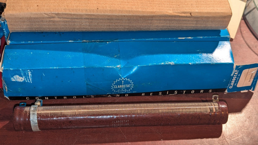 (1) Clarostat VK200-WA 100Ω 200W Resistor NIB
