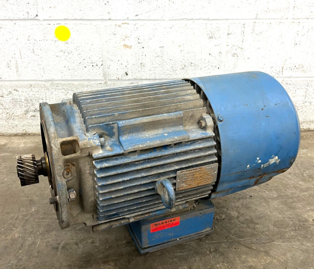 SEW-EURODRIVE DFV132M8/4BM15HR DUAL SPEED AC MOTOR